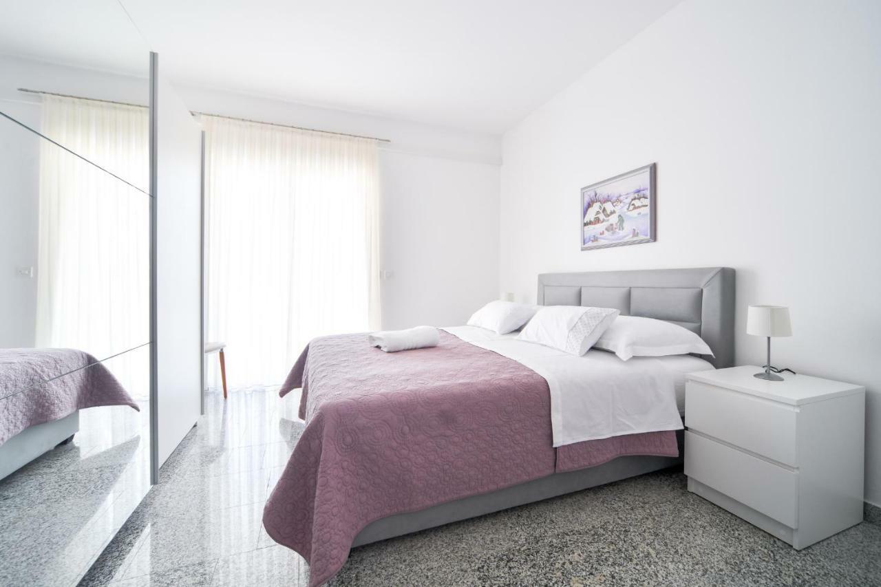 Apartments Martom Seline Exterior photo