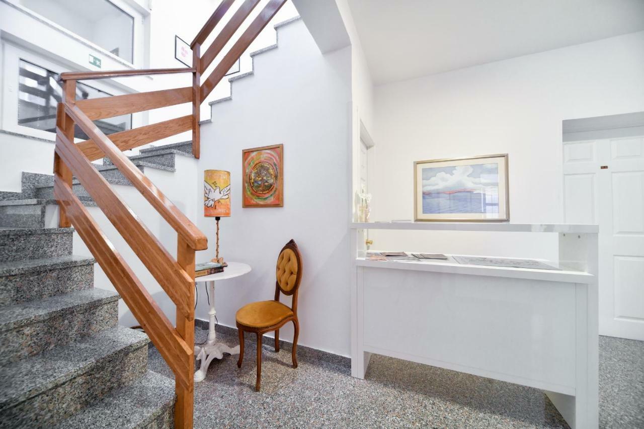 Apartments Martom Seline Exterior photo